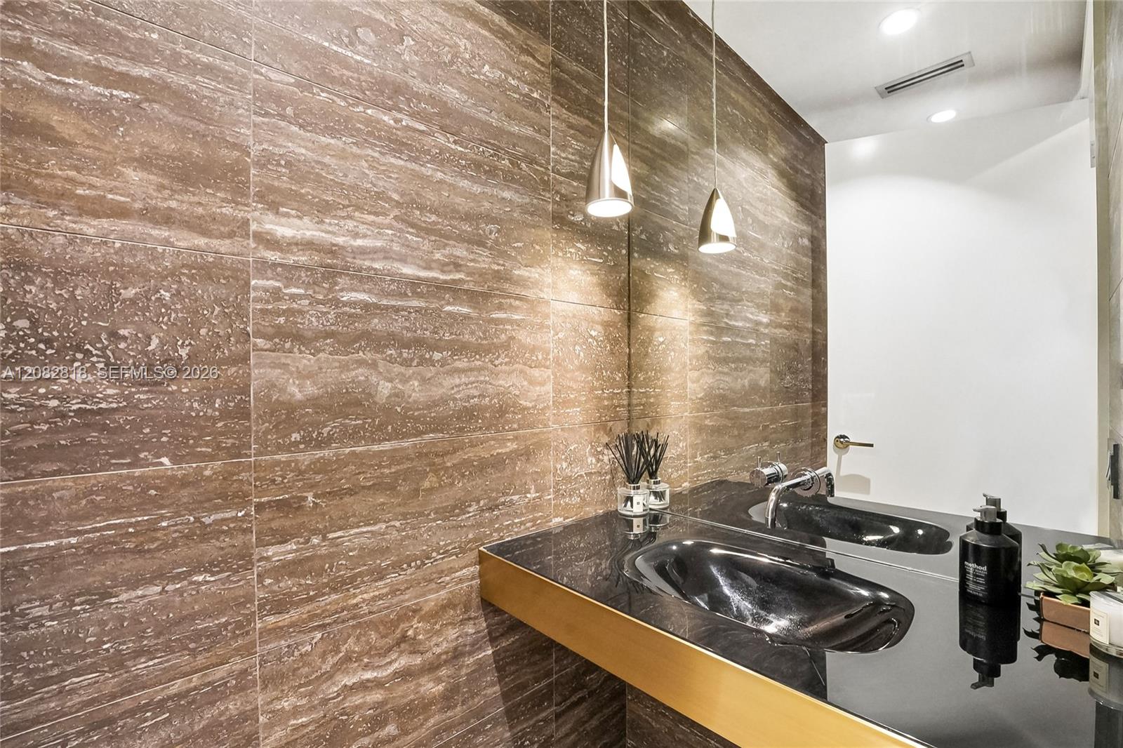 300 Collins Ave # 3A