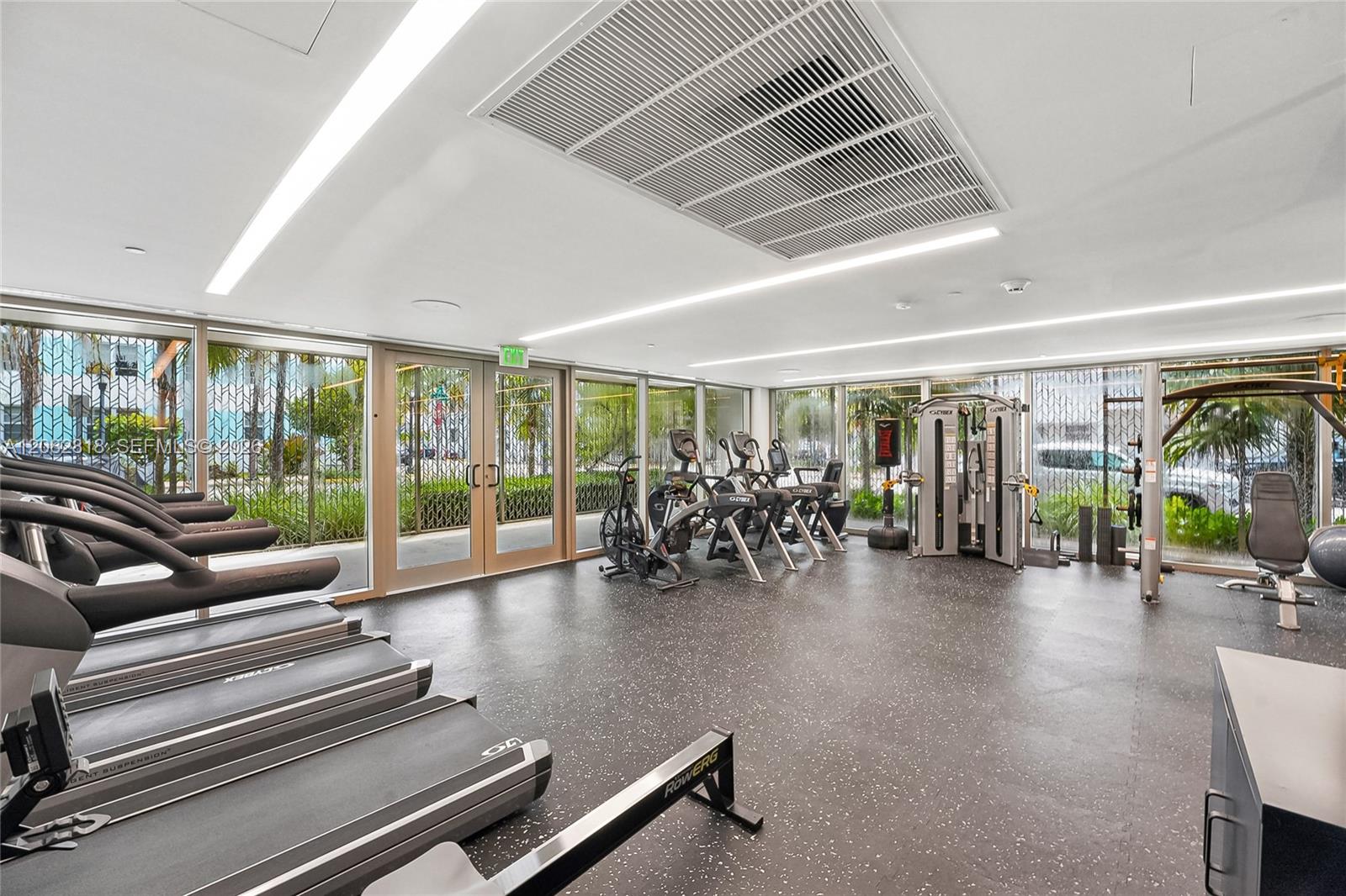 300 Collins Ave # 3A