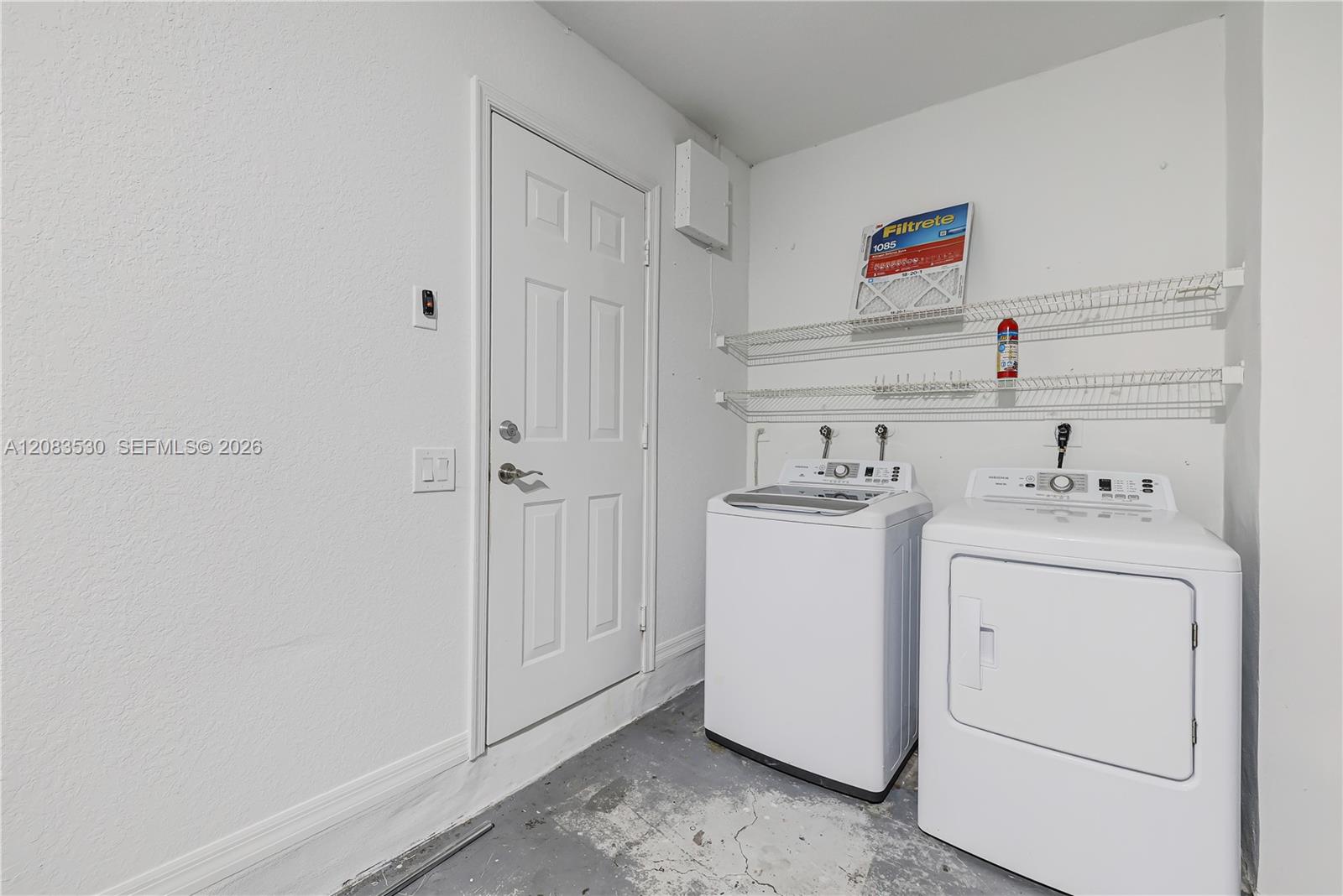 1509 Canary Island Dr