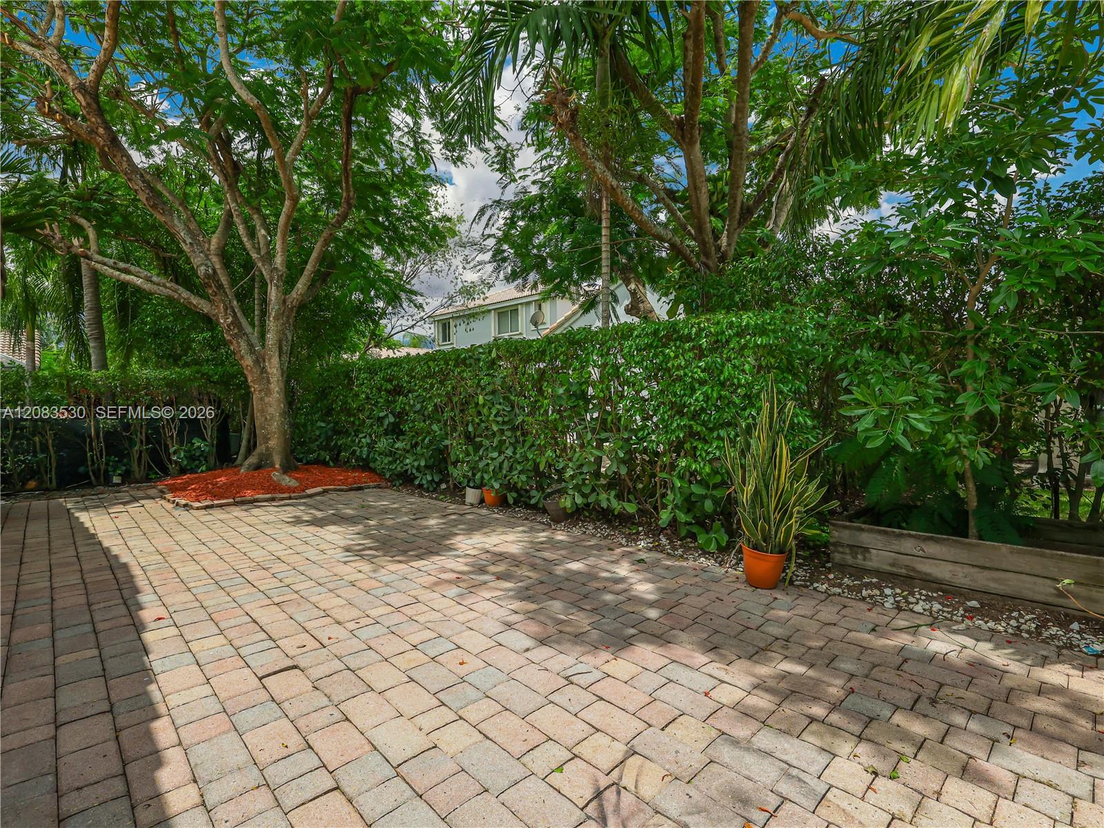 1509 Canary Island Dr