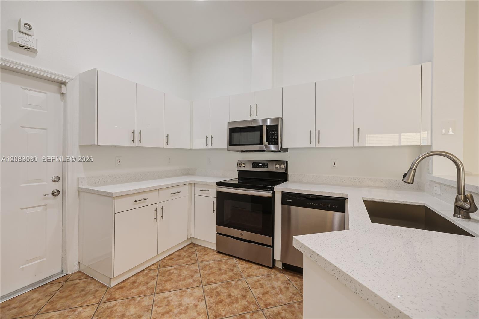 1509 Canary Island Dr
