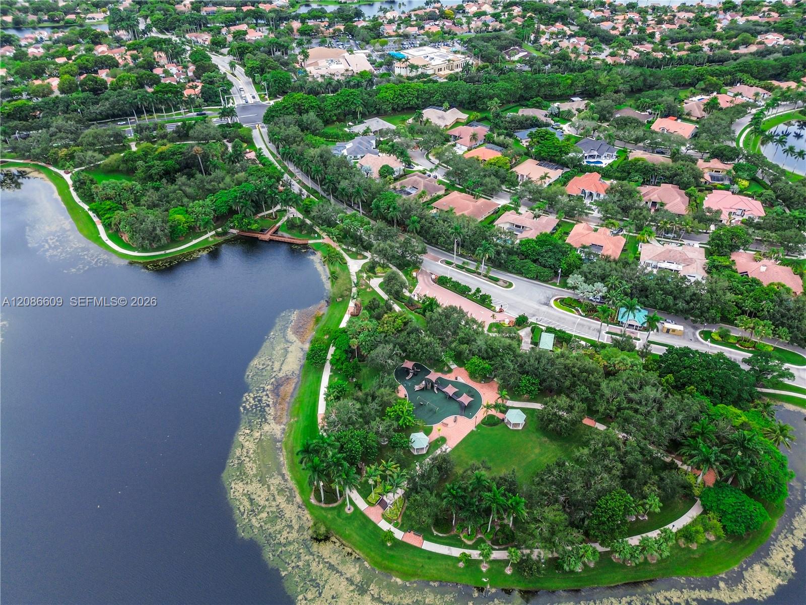 1290 Seagrape Cir