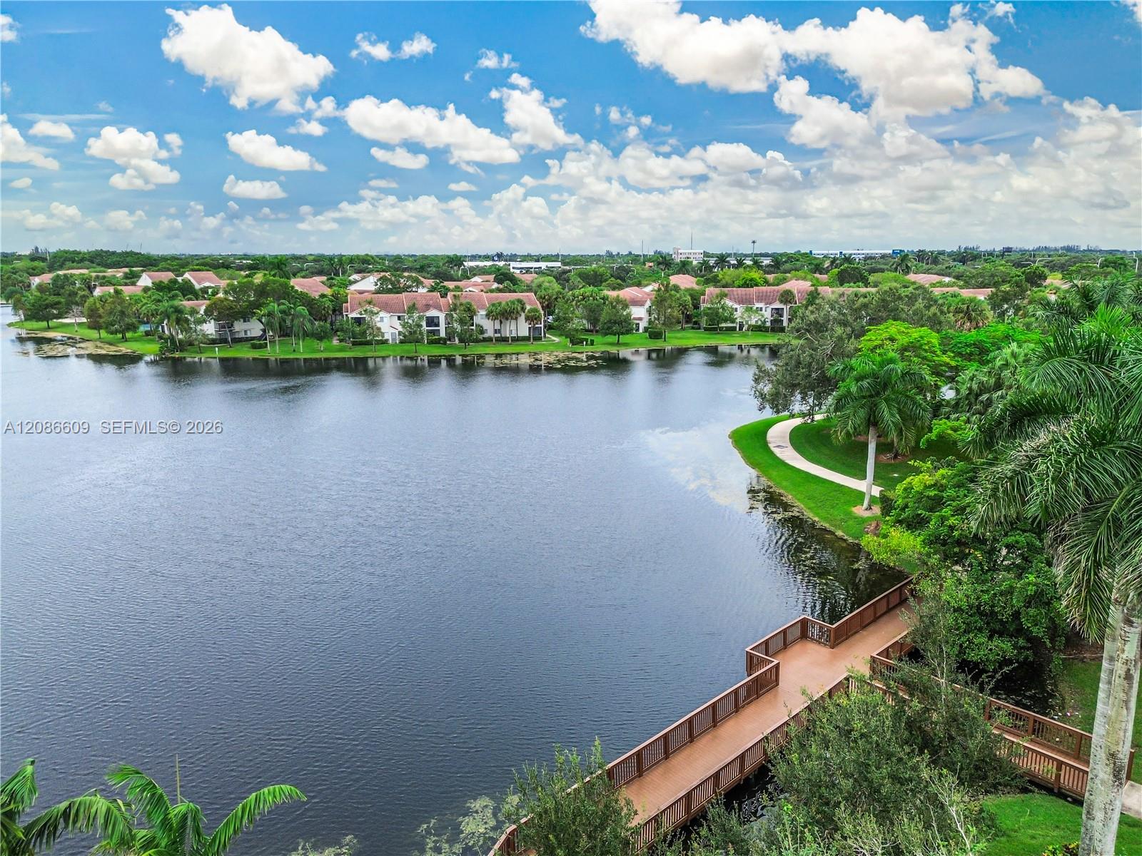 1290 Seagrape Cir