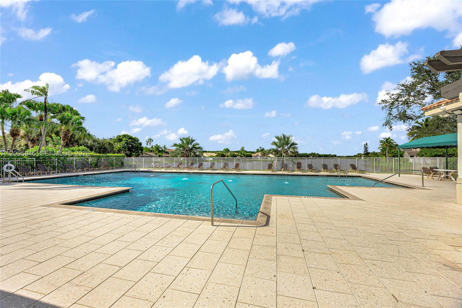 815 Falling Water Rd