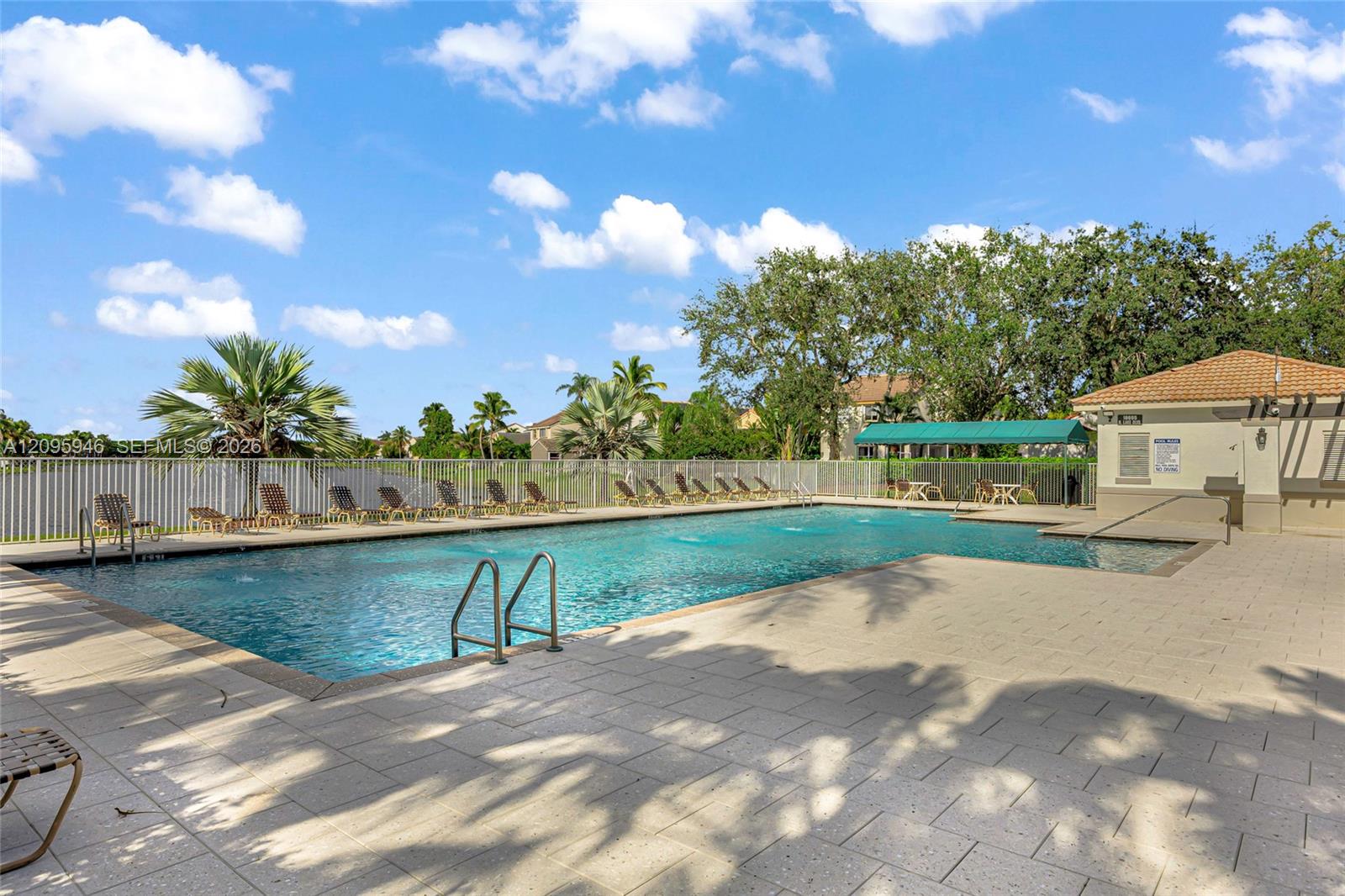 815 Falling Water Rd