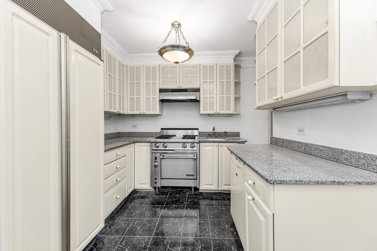 424 E 52nd Street 2-A