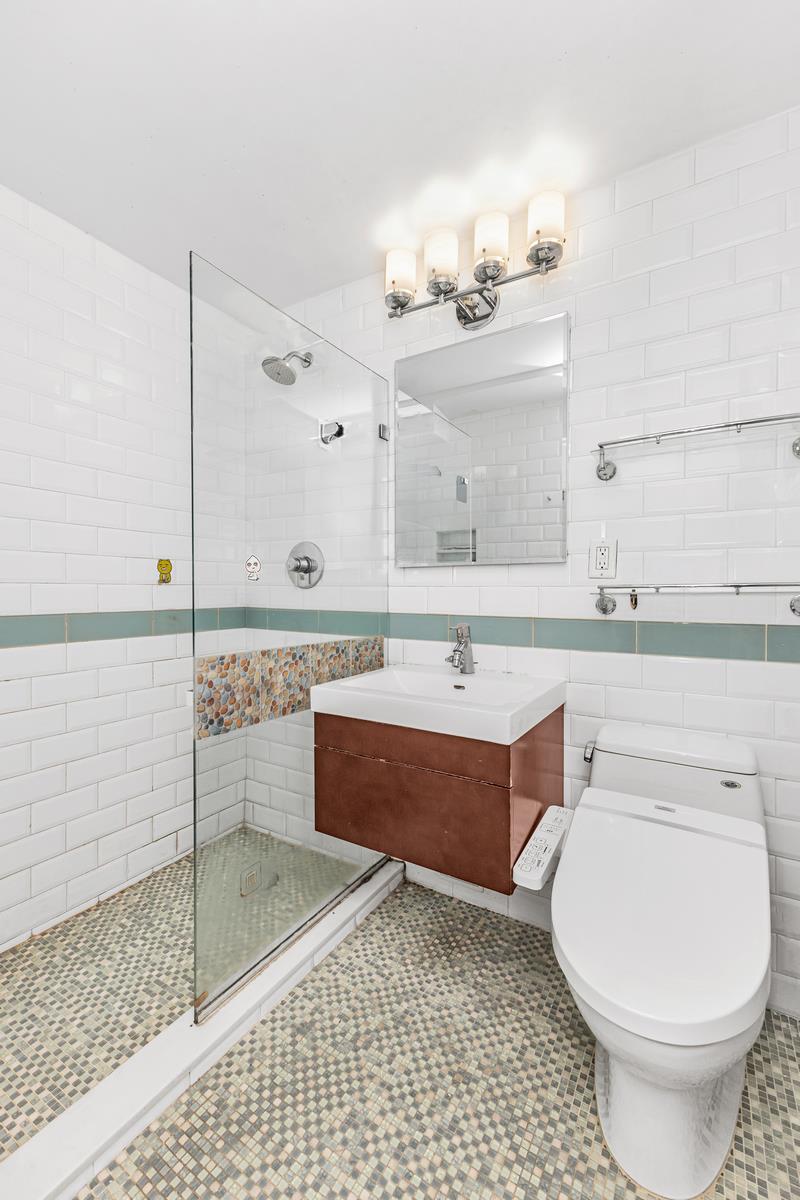 415 E 52nd Street 1-CB