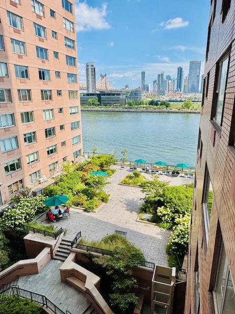 25 Sutton Place S 6-L