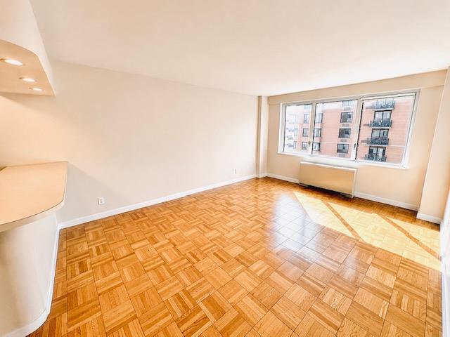201 E 25th Street 14-G