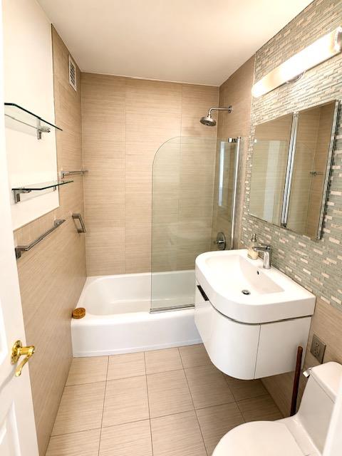 201 E 25th Street 14-G