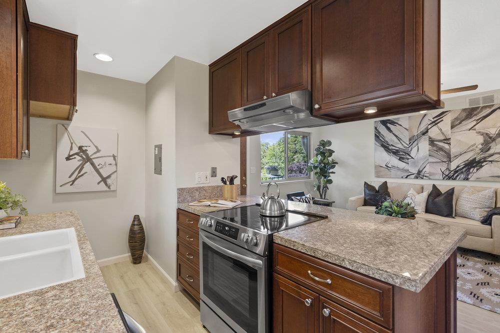 129 E Latimer AVE 4