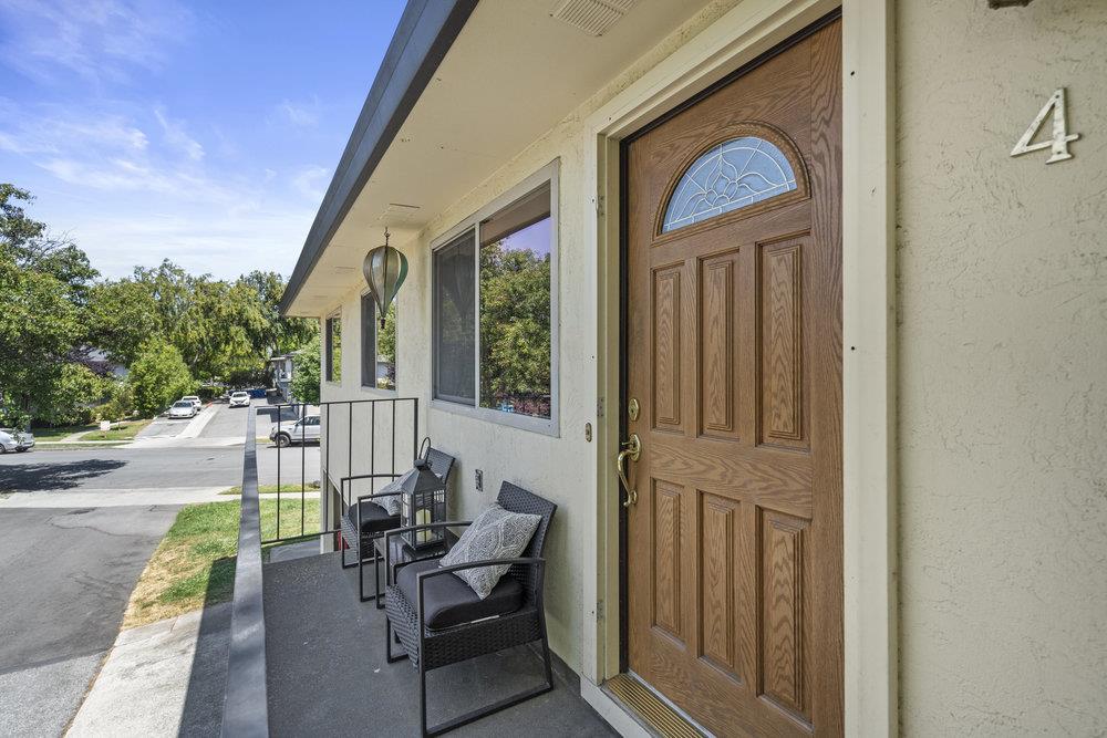 129 E Latimer AVE 4