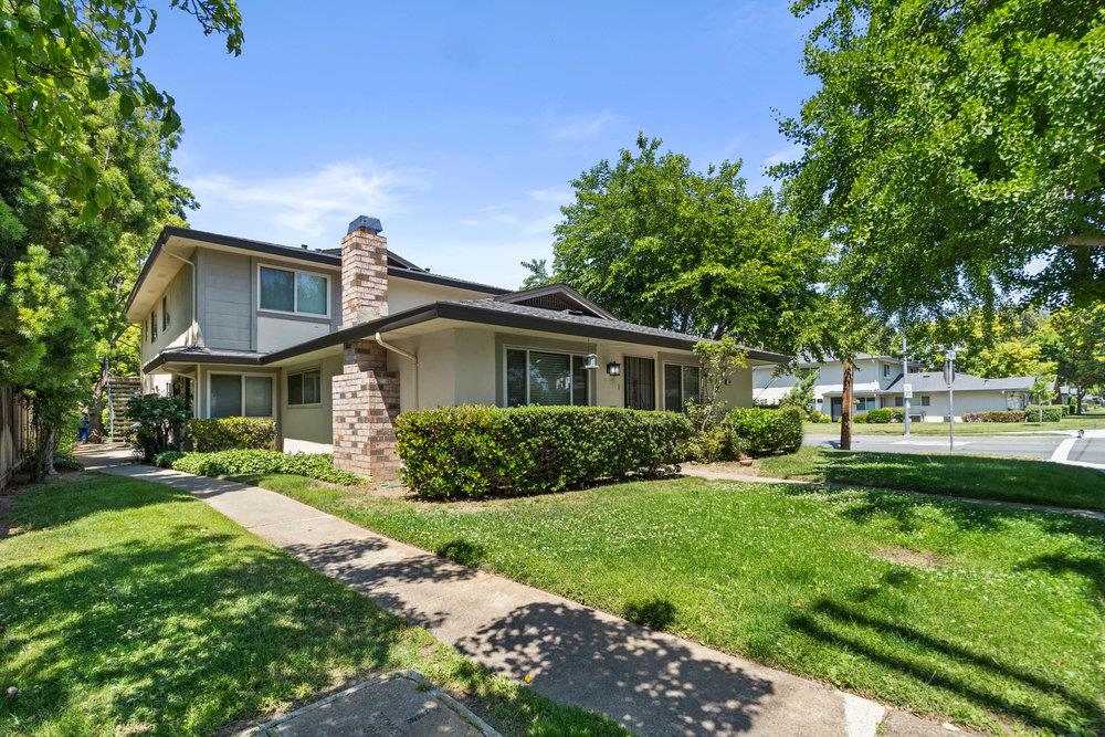 129 E Latimer AVE 4