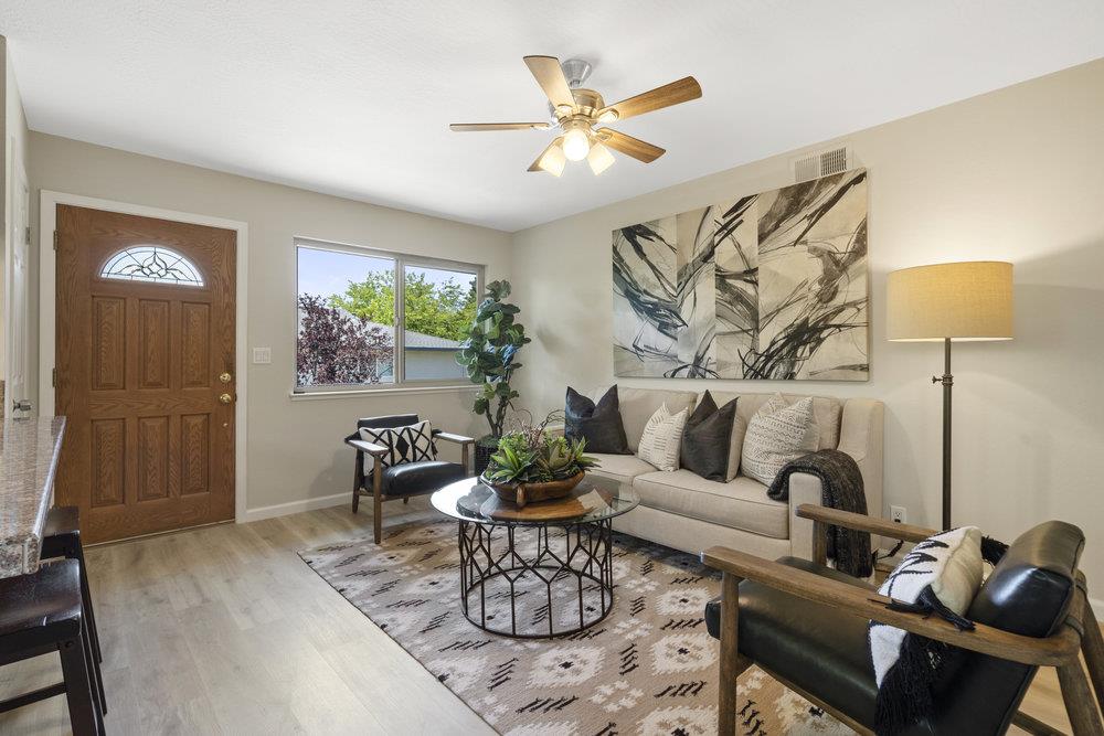 129 E Latimer AVE 4