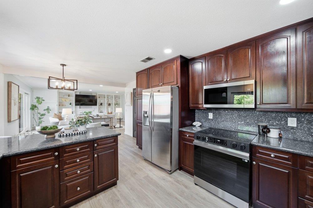 2008 Hill Meadow PL