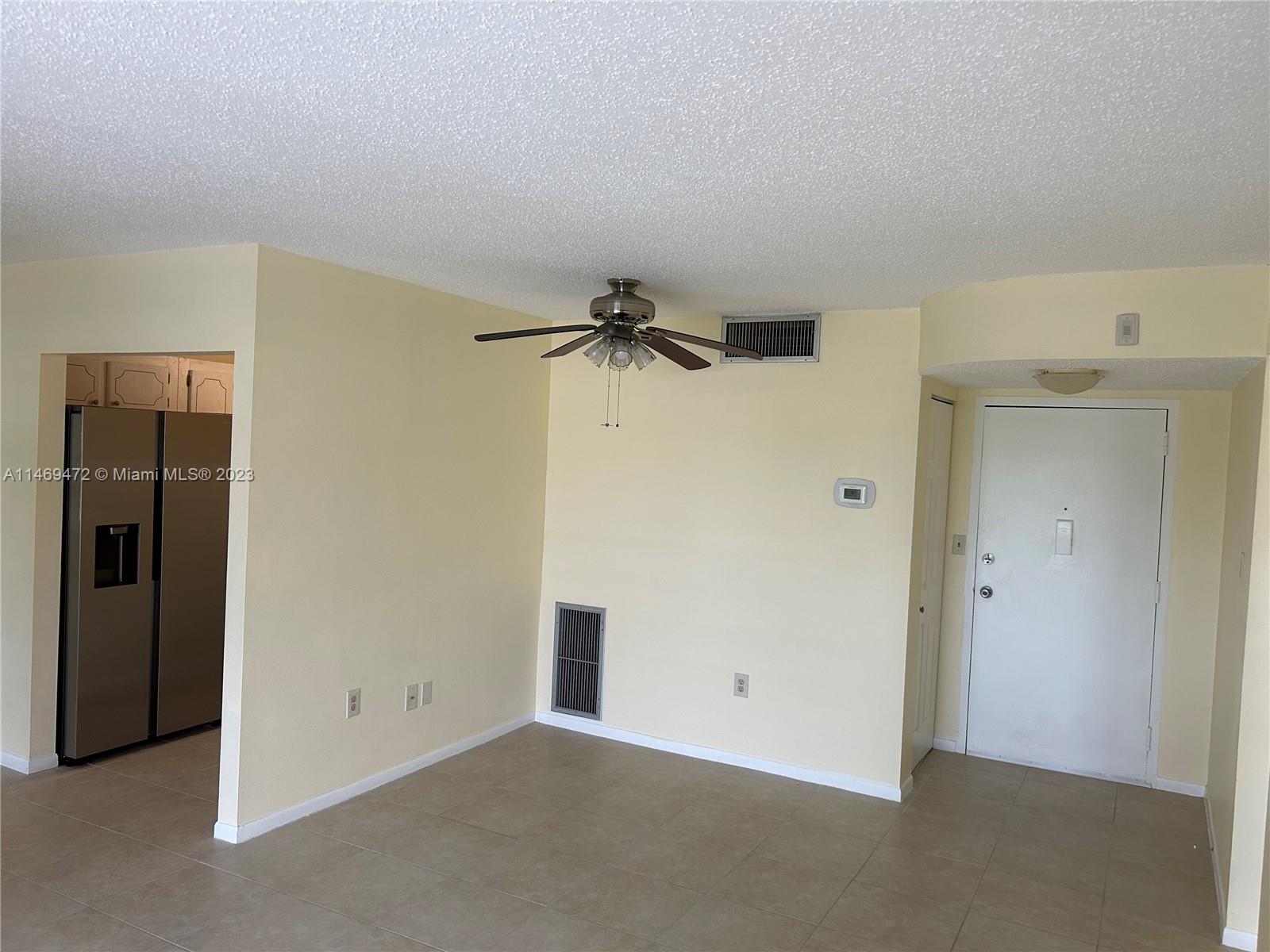 4990 E Sabal Palm Blvd # 305