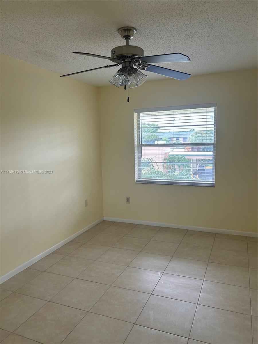 4990 E Sabal Palm Blvd # 305