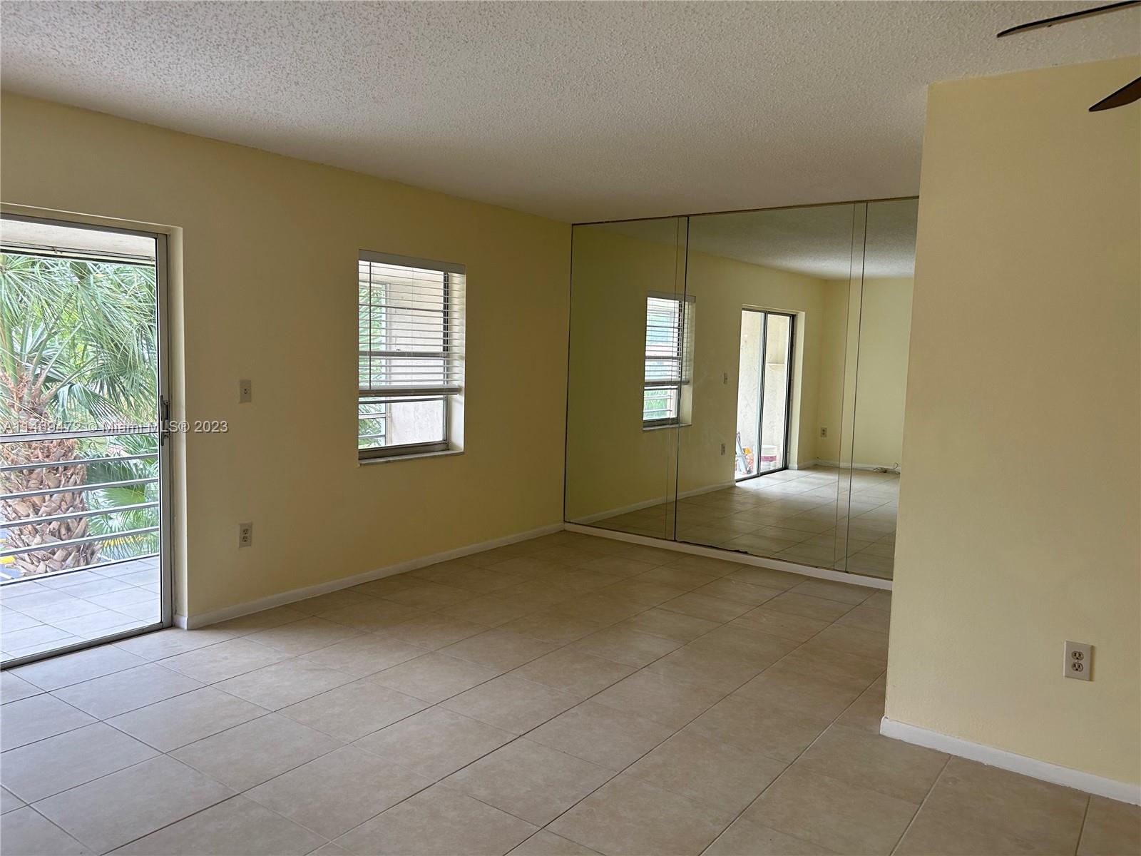 4990 E Sabal Palm Blvd # 305