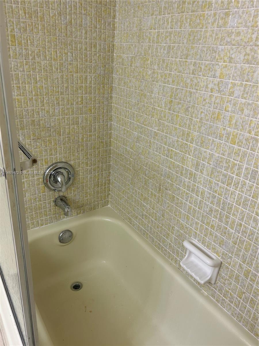 4990 E Sabal Palm Blvd # 305