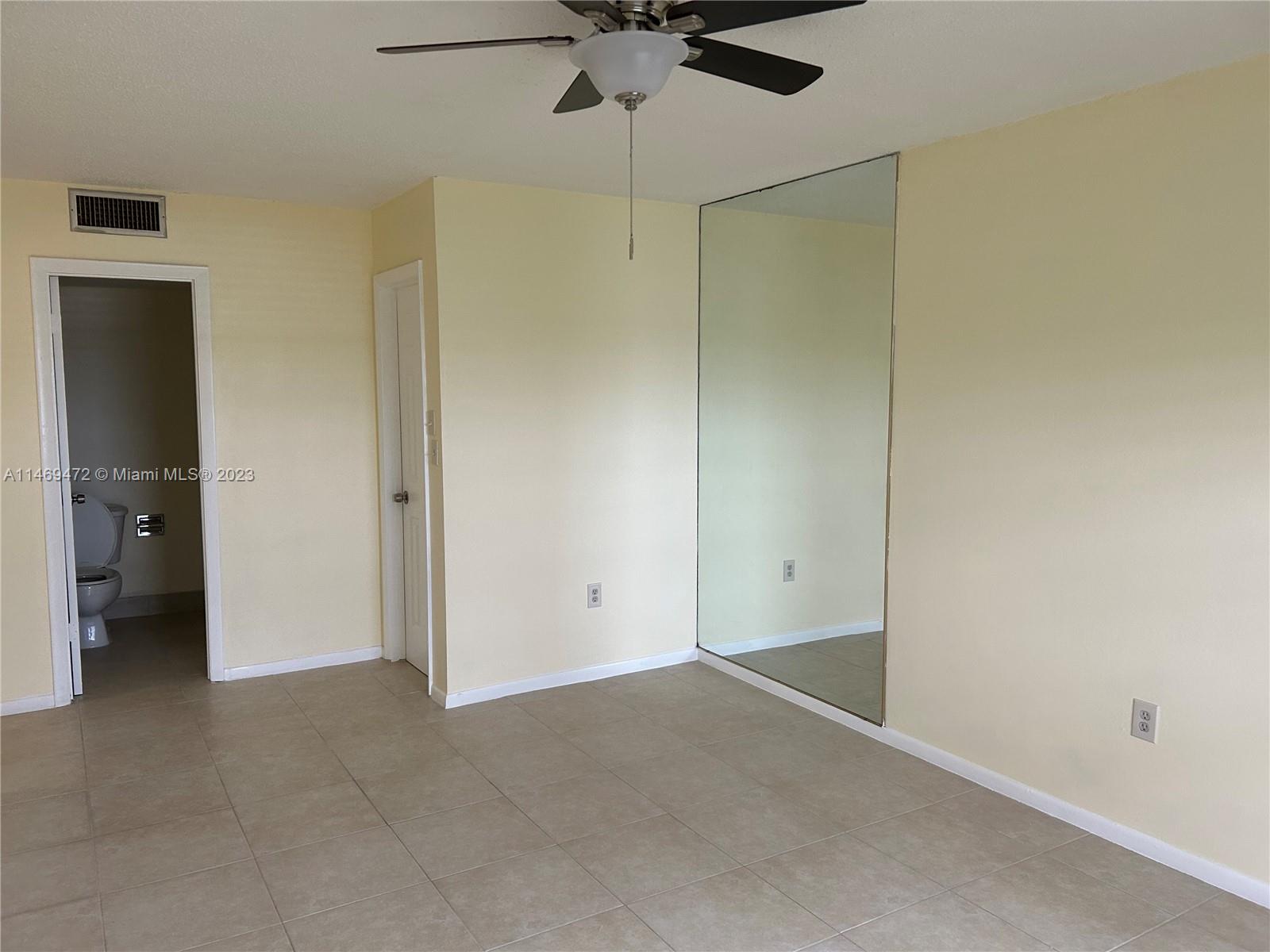4990 E Sabal Palm Blvd # 305