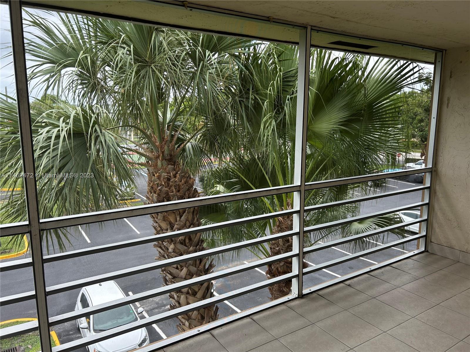 4990 E Sabal Palm Blvd # 305