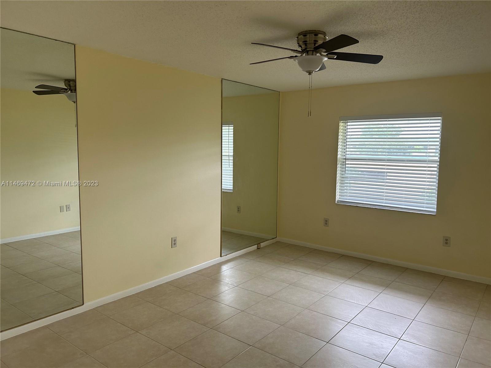 4990 E Sabal Palm Blvd # 305