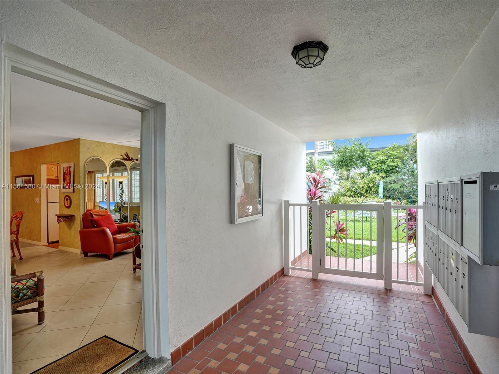 700 Antioch Ave # 10