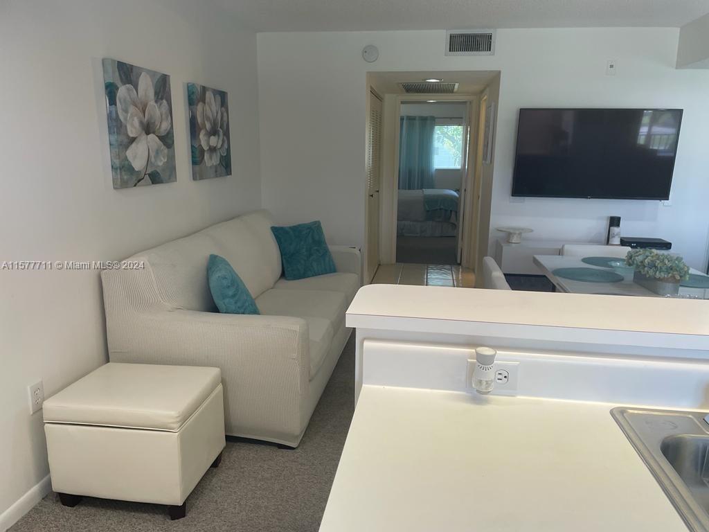 800 SW 137th Ave # 204G