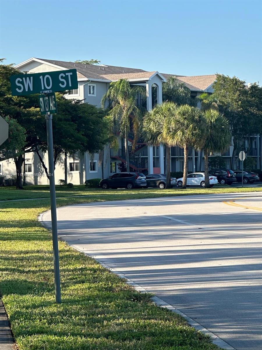 800 SW 137th Ave # 204G