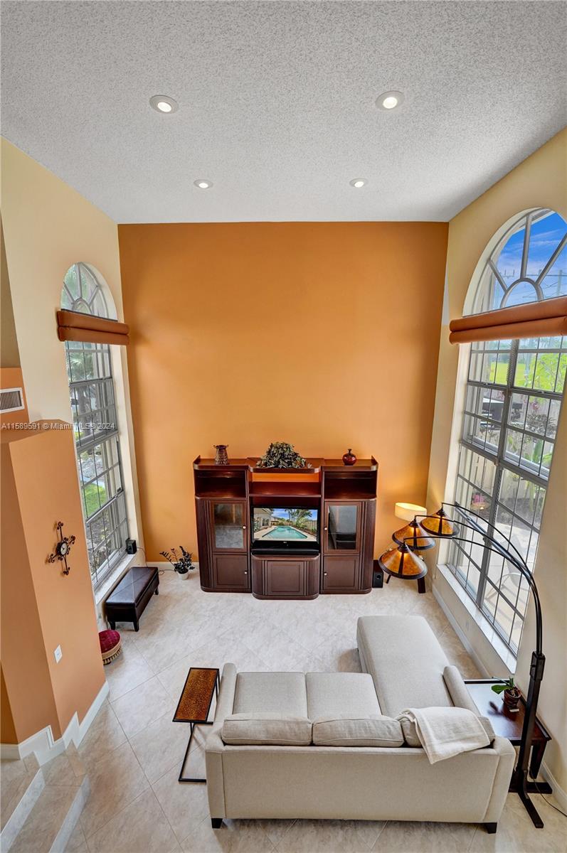 11070 Springfield Pl
