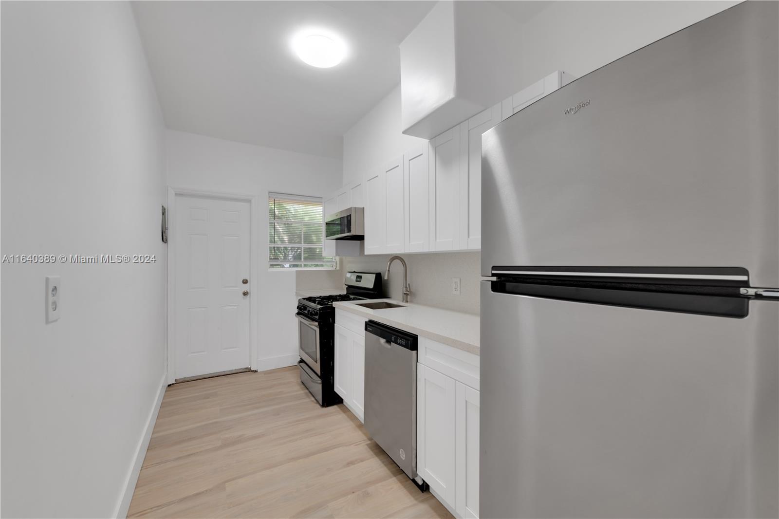 1225 Euclid Ave # 1