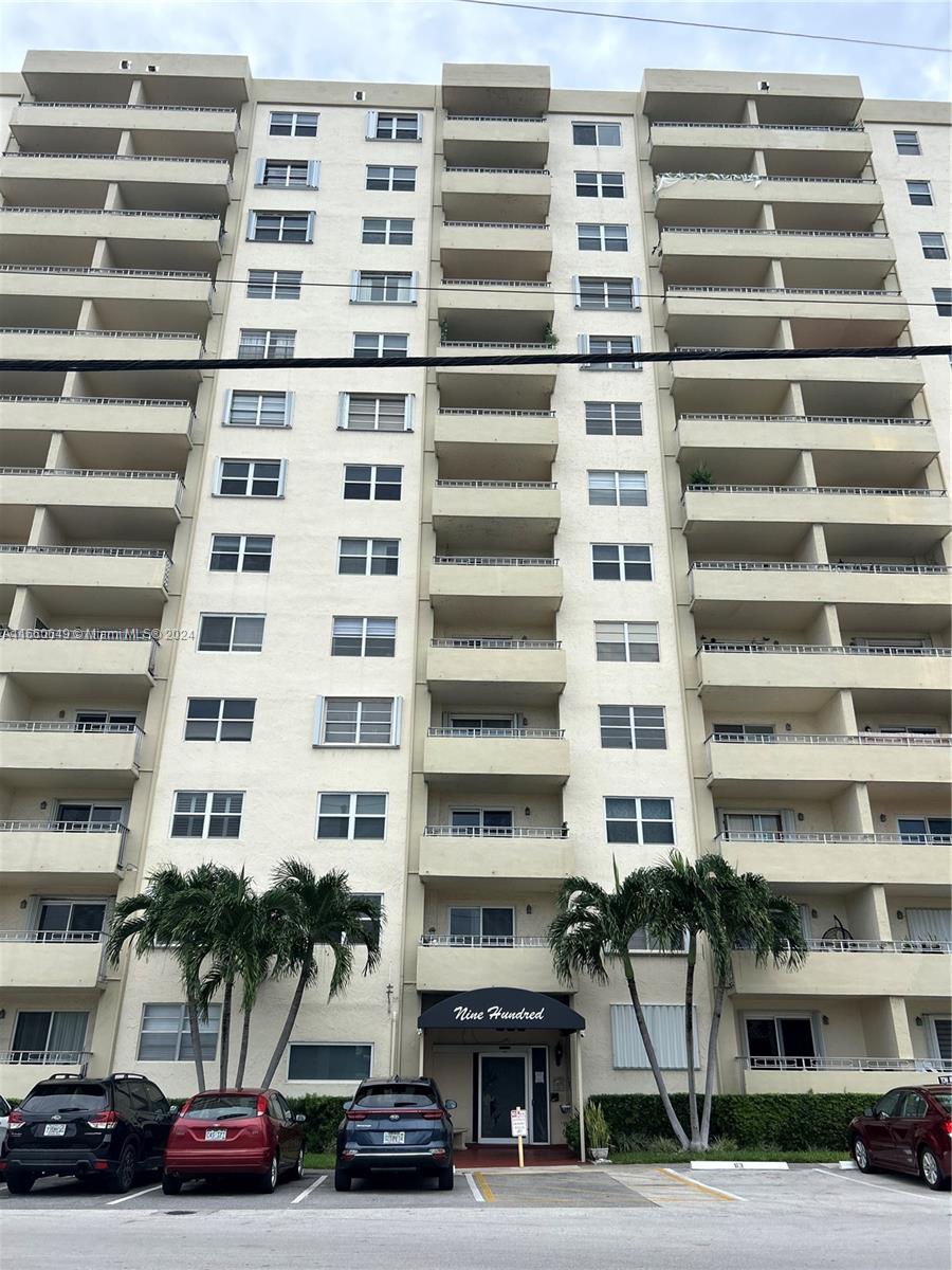 900 NE 18th Ave # 703