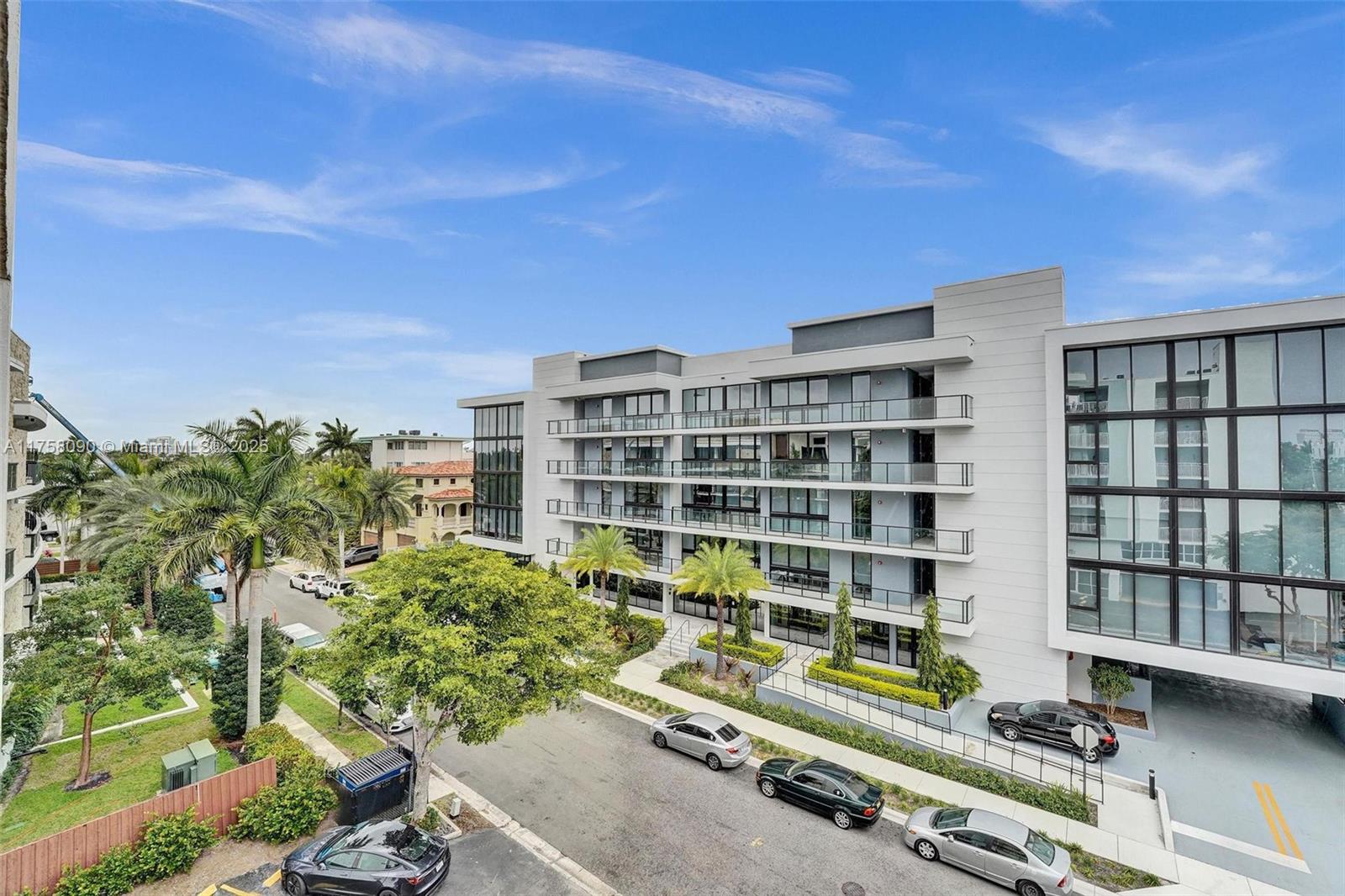 155 Isle Of Venice Dr # 502