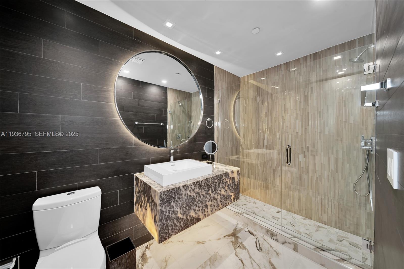 1 N Fort Lauderdale Beach Blvd Unit: 1906