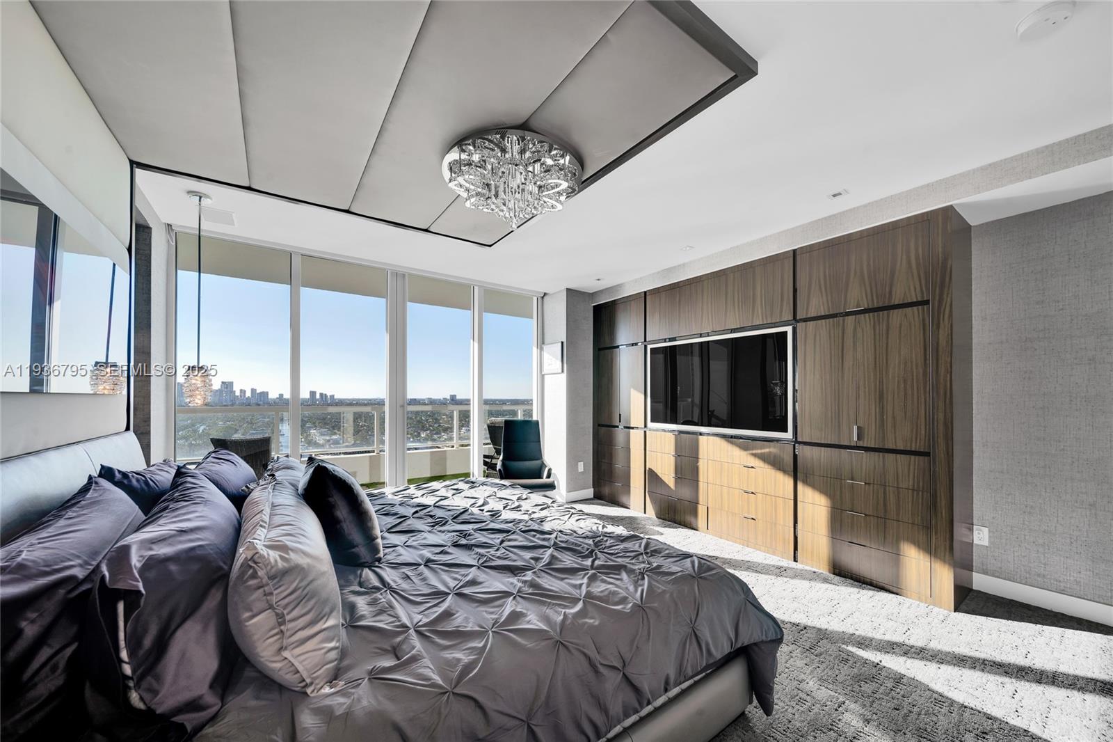 1 N Fort Lauderdale Beach Blvd Unit: 1906