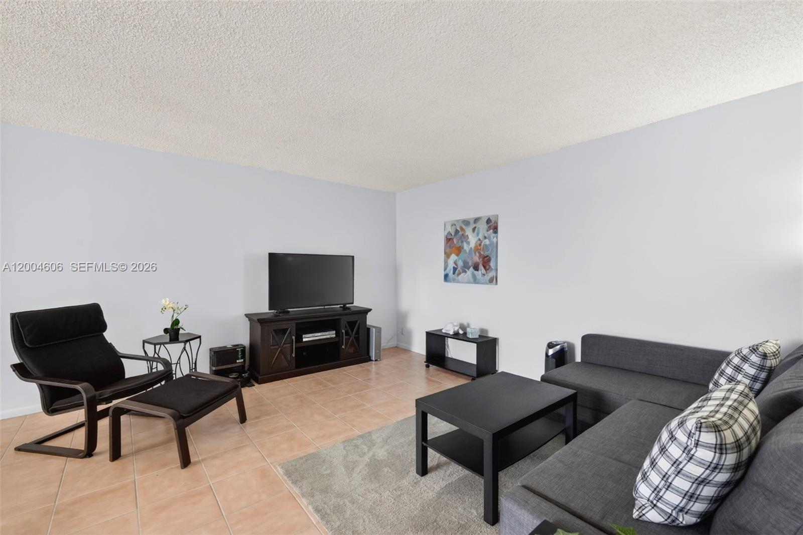 3210 SE 10th St # 6B