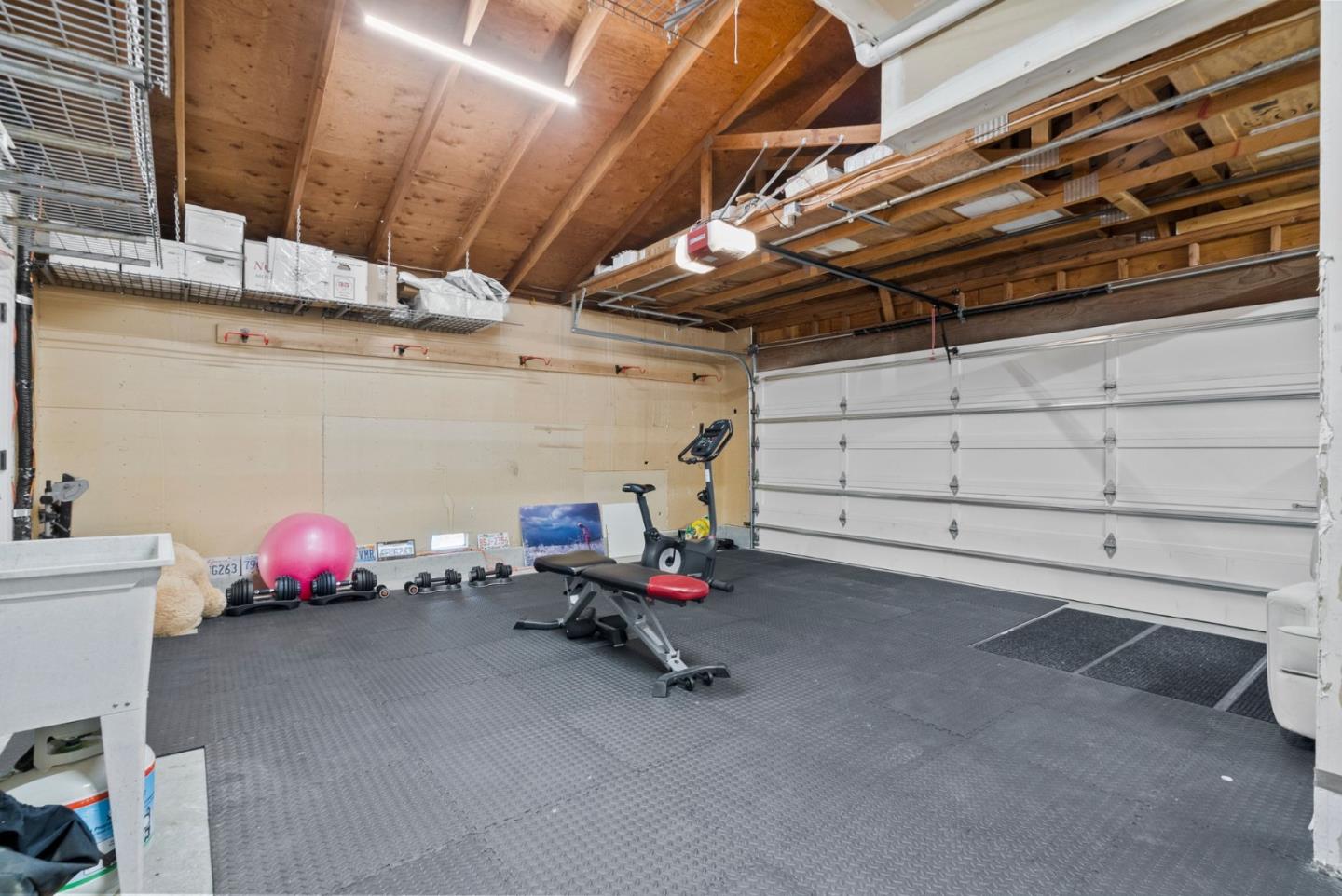 205 Aberdeen DR