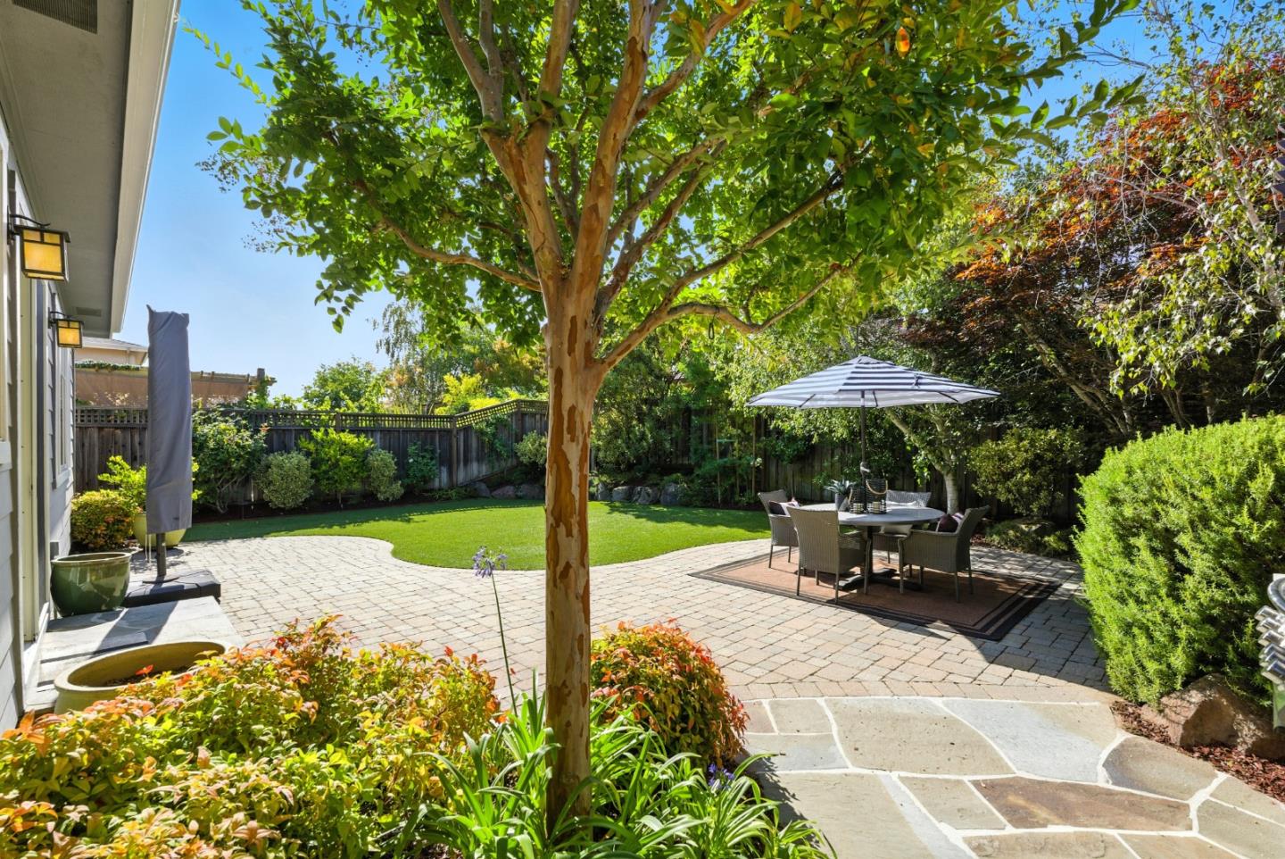 270 Oakview Drive