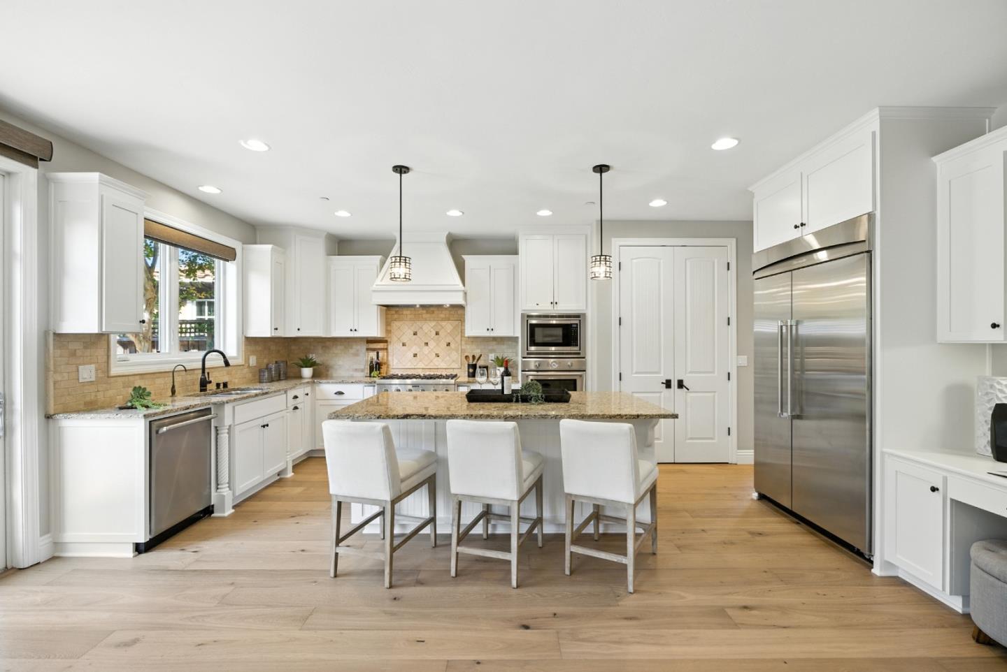 270 Oakview Drive