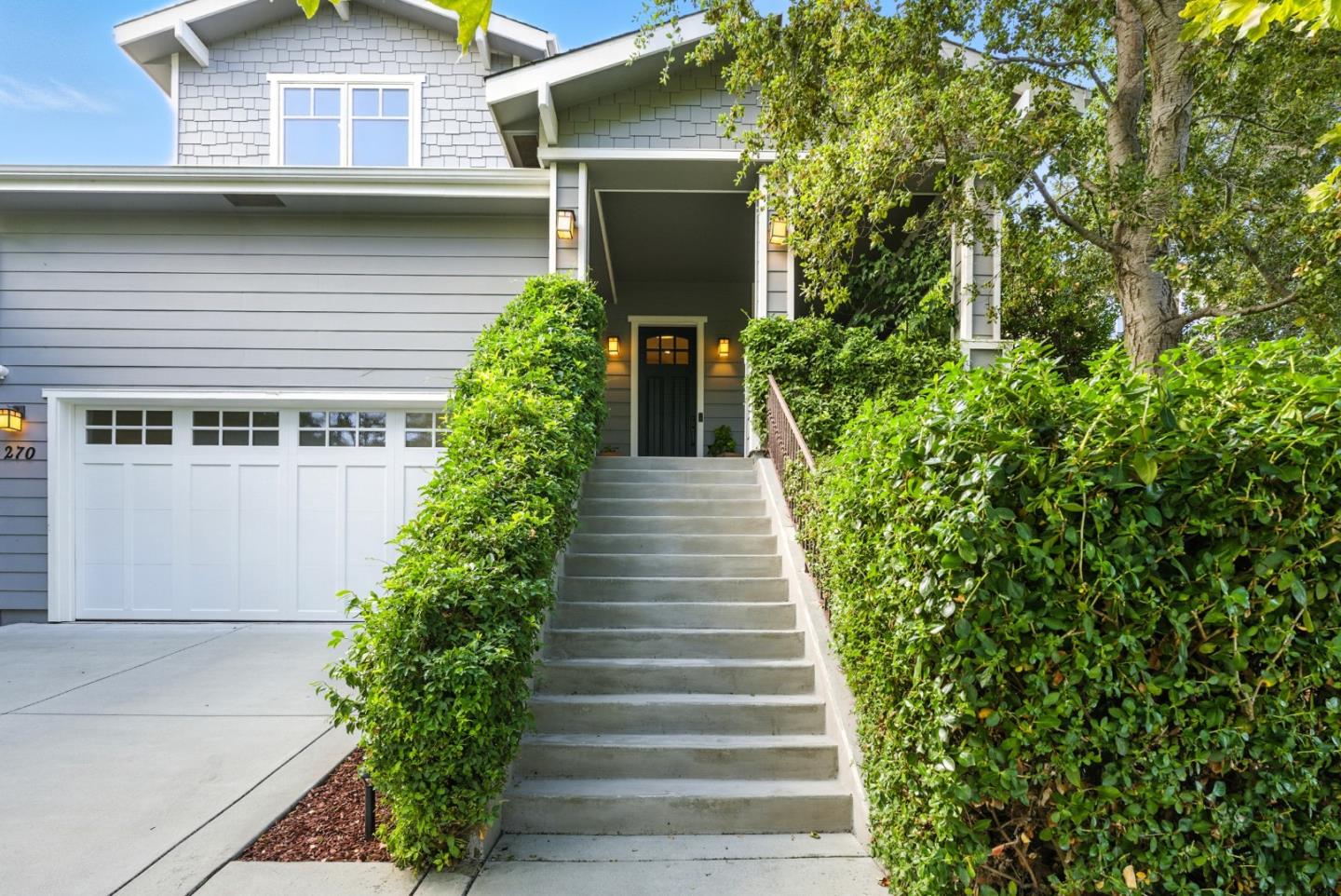 270 Oakview Drive