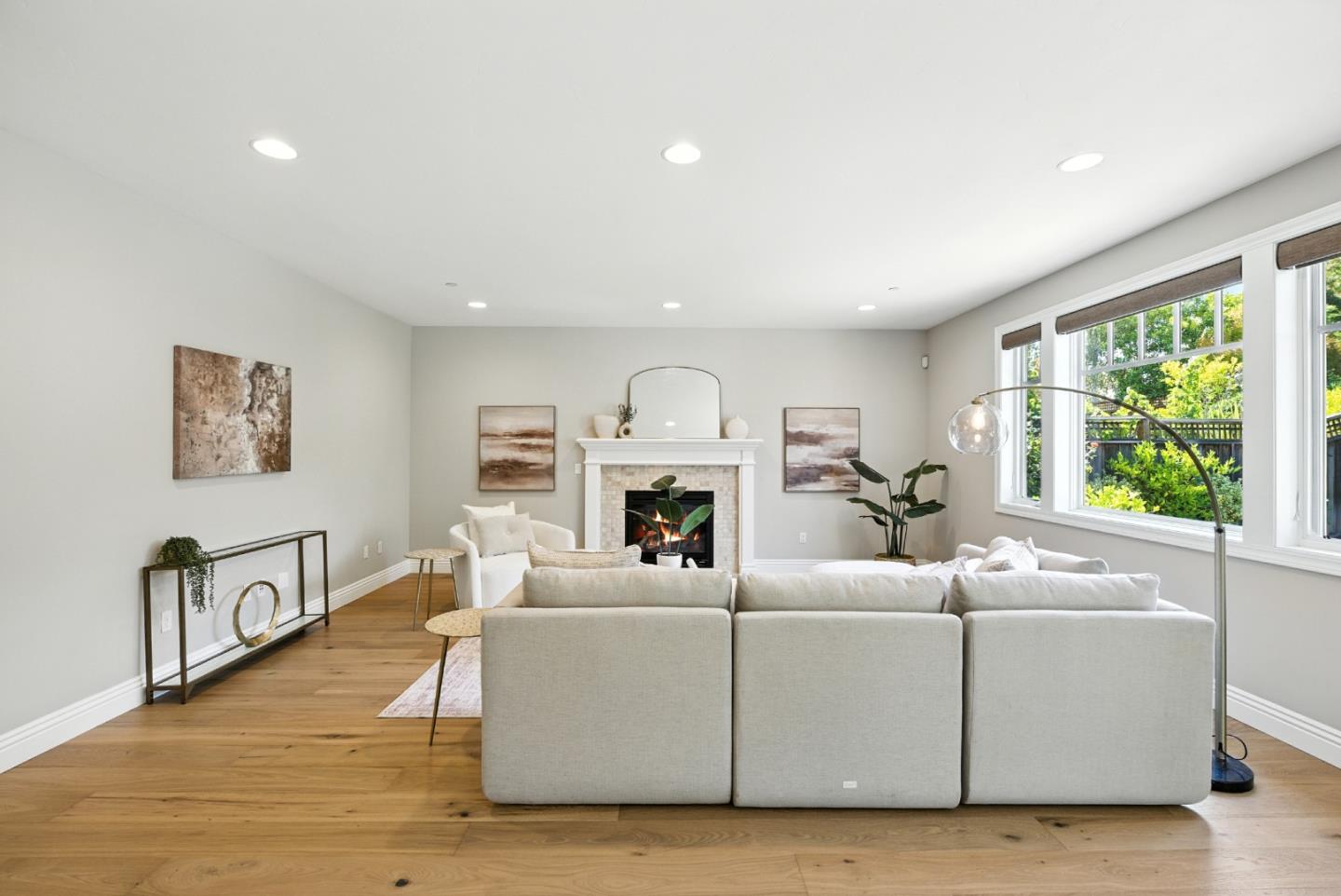 270 Oakview Drive