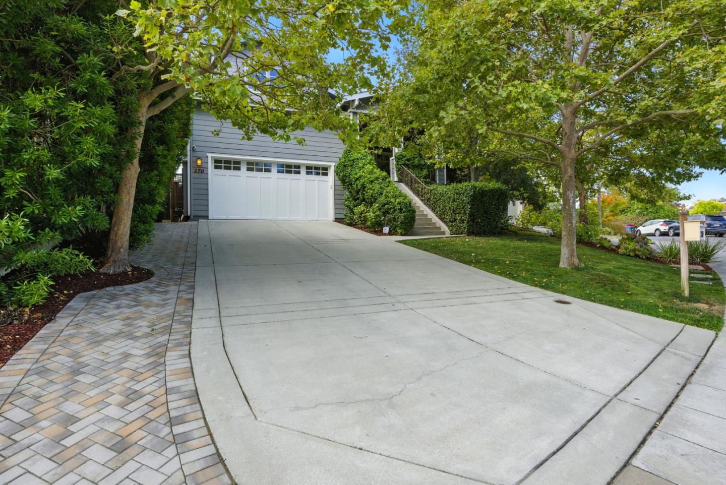 270 Oakview Drive