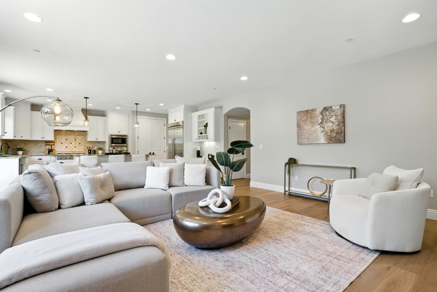 270 Oakview Drive