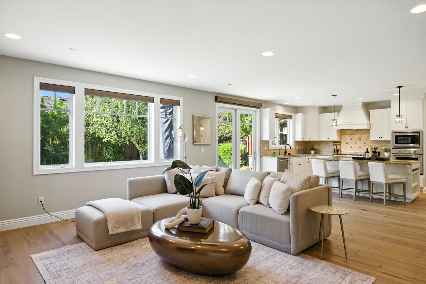 270 Oakview Drive