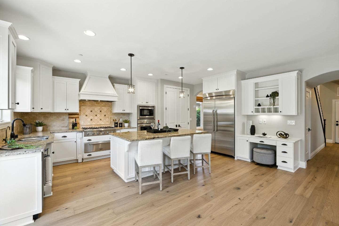 270 Oakview Drive