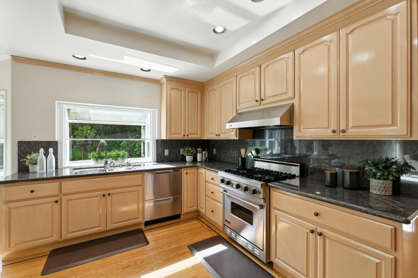 3711 Hamilton Way