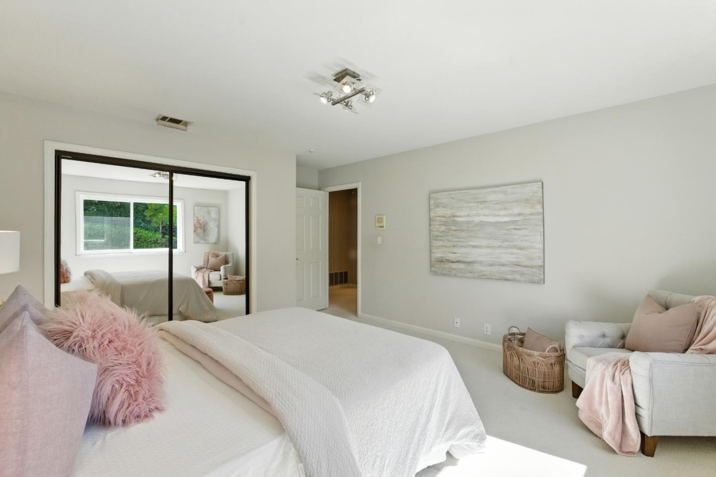 3711 Hamilton Way
