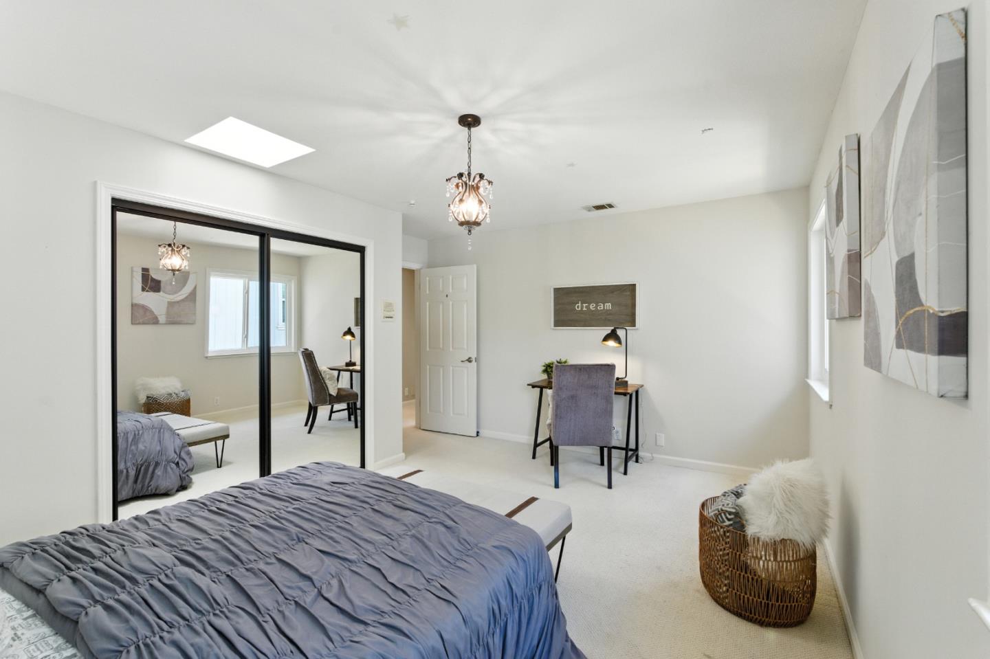 3711 Hamilton Way