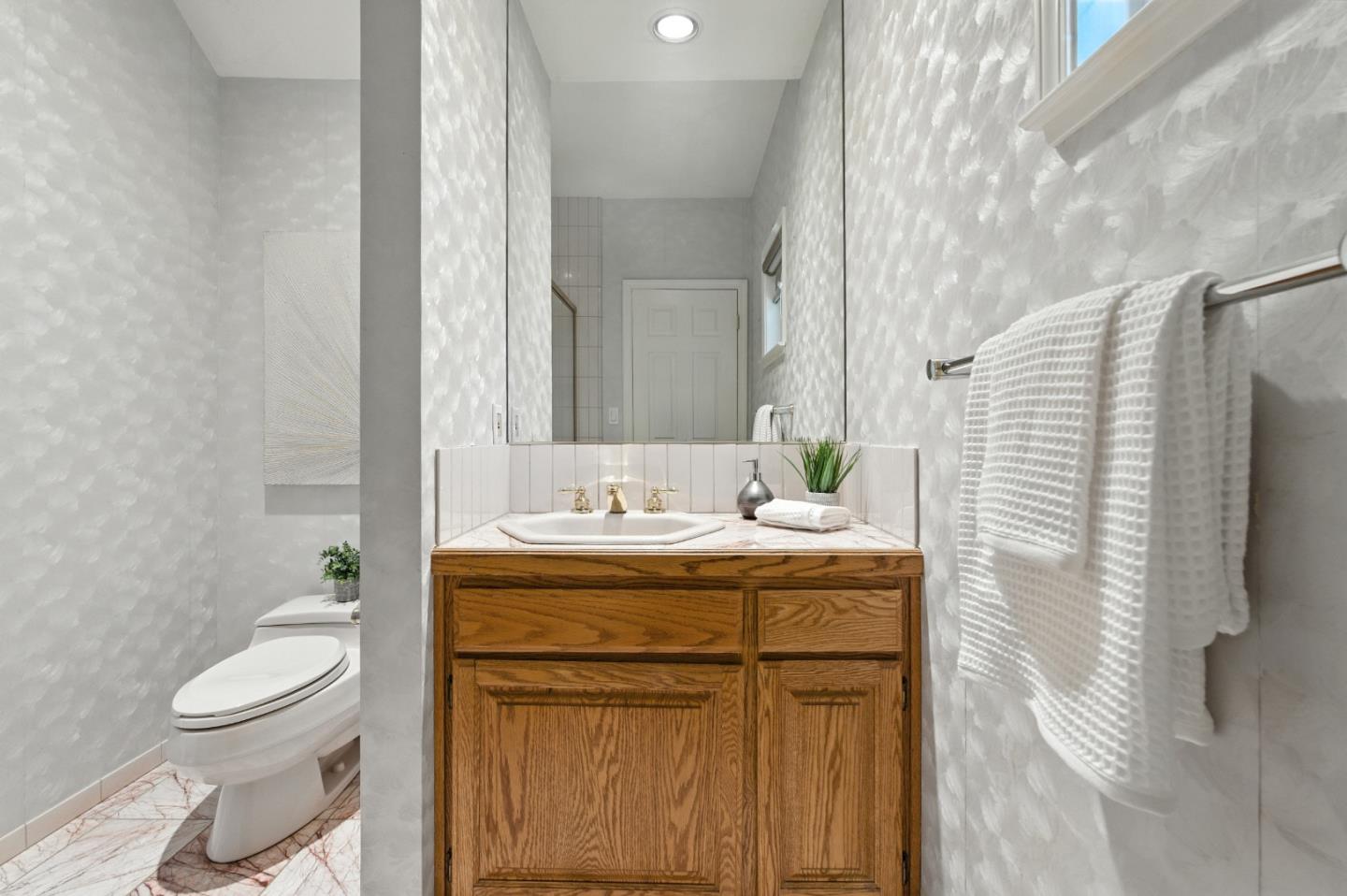3711 Hamilton Way