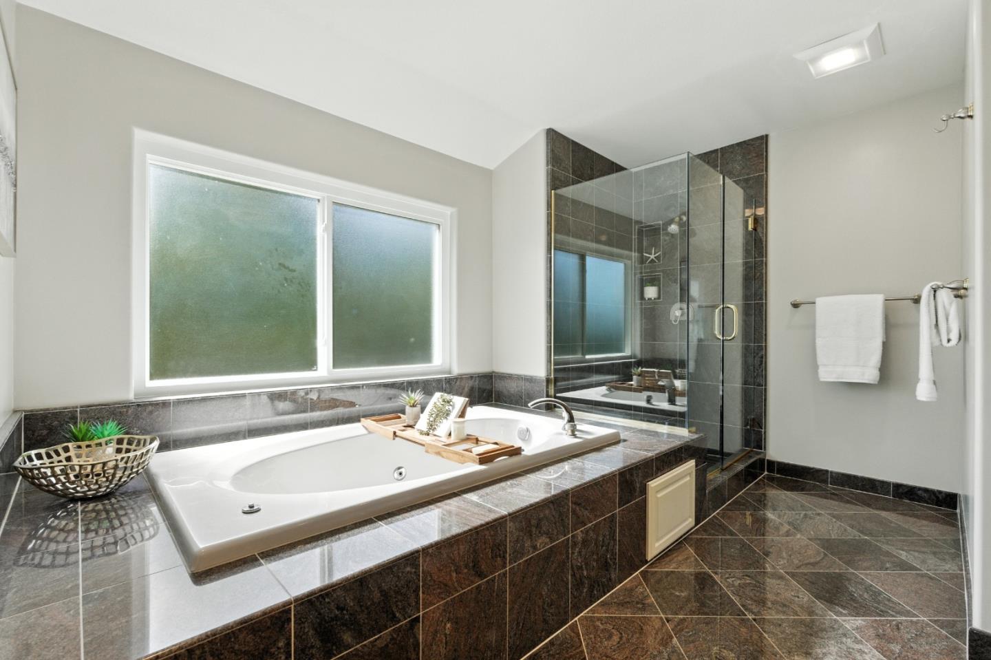 3711 Hamilton Way